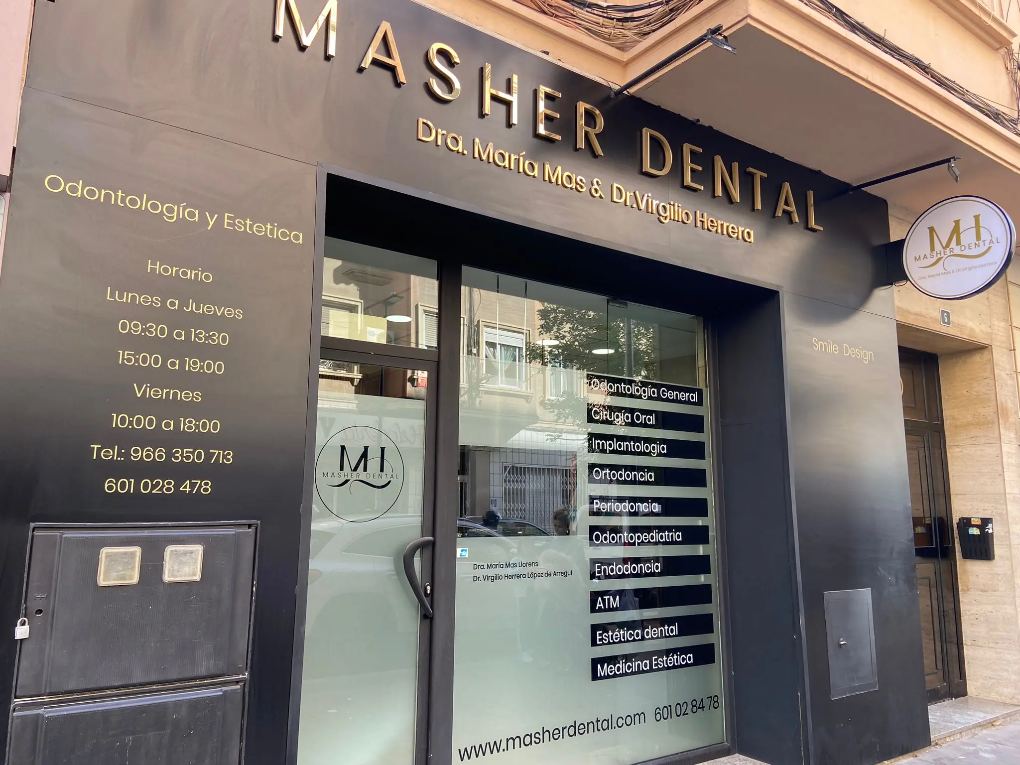 Fachada de Masher Dental en Alicante